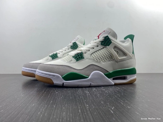 Pine Air 4 Green Nike x DR5415-103 SB Jordan 0810